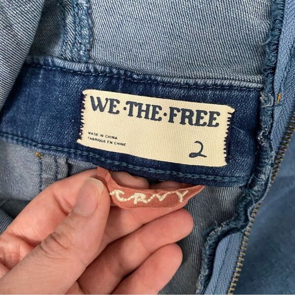 Free People We The Free CRVY Sydney Denim High Neck Jumpsuit Size 2 NWT - Picture 9 of 10